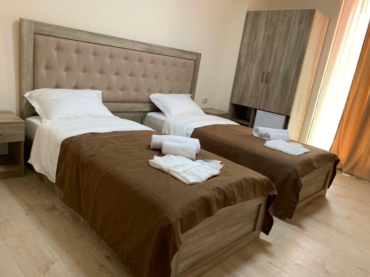 Gala Boutique Hotel Kutaisi Bagian luar foto